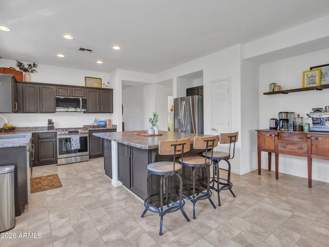 2436 W LEWIS AND CLARK Trail, Phoenix, AZ 85086