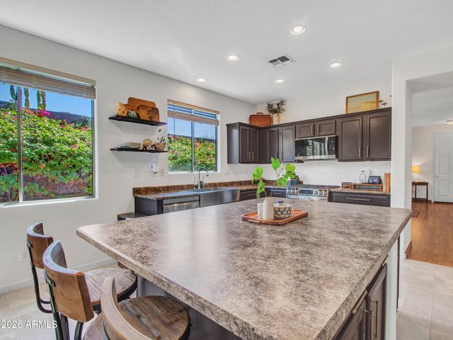 2436 W LEWIS AND CLARK Trail, Phoenix, AZ 85086