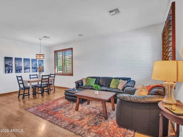 2436 W LEWIS AND CLARK Trail, Phoenix, AZ 85086