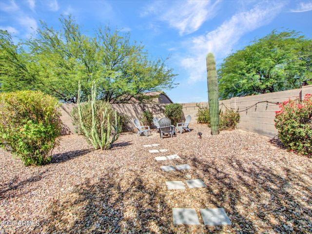 2436 W LEWIS AND CLARK Trail, Phoenix, AZ 85086