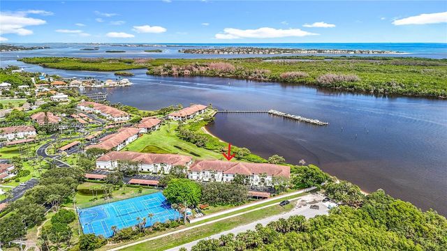 6082 SE Landing Way 11, Stuart, FL 34997