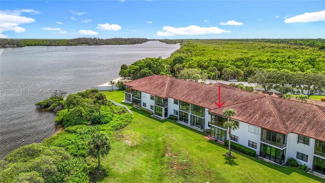 6082 SE Landing Way 11, Stuart, FL 34997