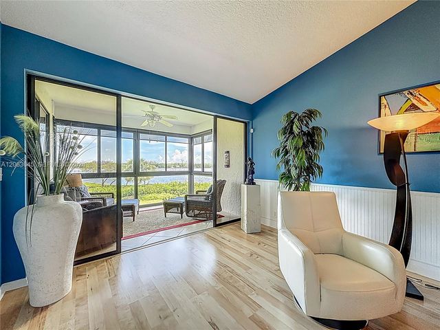 6082 SE Landing Way 11, Stuart, FL 34997