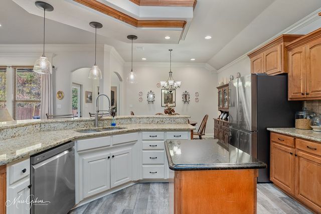 512 Chinquipin Drive, Bossier City, LA 71111