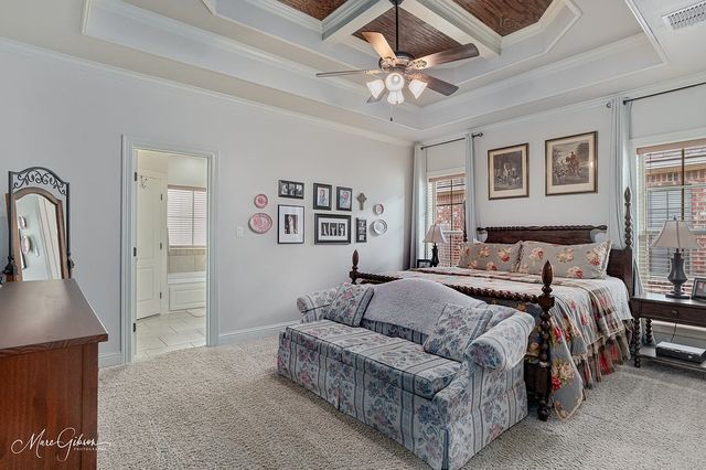 512 Chinquipin Drive, Bossier City, LA 71111