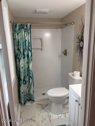 8801 Halford Way, Louisville, KY 40299