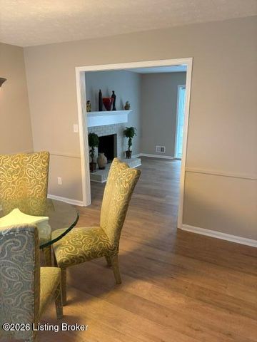 8801 Halford Way, Louisville, KY 40299
