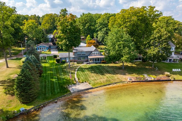 10544 Wildwood Circle, Richland Twp, MI 49083