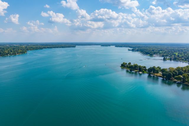 10544 Wildwood Circle, Richland Twp, MI 49083