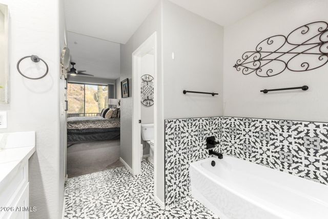 25555 N Windy Walk Drive 60, Scottsdale, AZ 85255