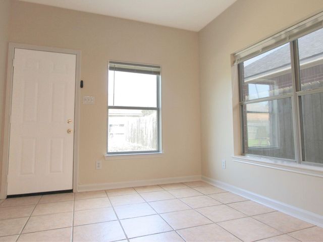 203 Green Cedar Drive, League City, TX 77573