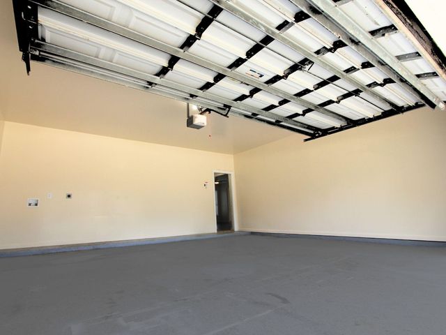 203 Green Cedar Drive, League City, TX 77573