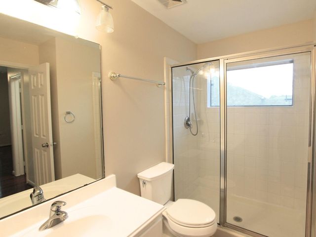 203 Green Cedar Drive, League City, TX 77573