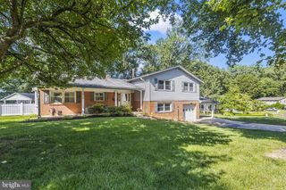 5030 GADSEN DR, Fairfax, VA 22032
