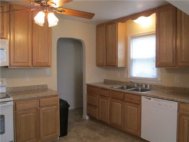 305 Fell, Belle Vernon, PA 15012