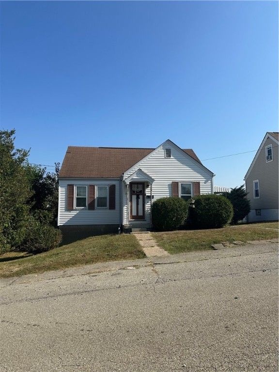 305 Fell, Belle Vernon, PA 15012