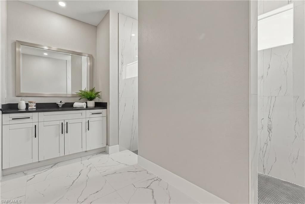 Image 14 of property listing at 2108 NE 15th TER, Cape Coral, FL 33909