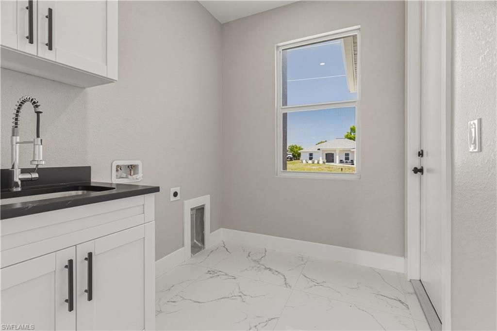 Image 20 of property listing at 2108 NE 15th TER, Cape Coral, FL 33909