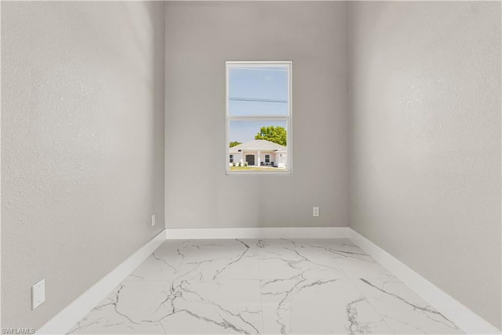 Image 8 of property listing at 2108 NE 15th TER, Cape Coral, FL 33909