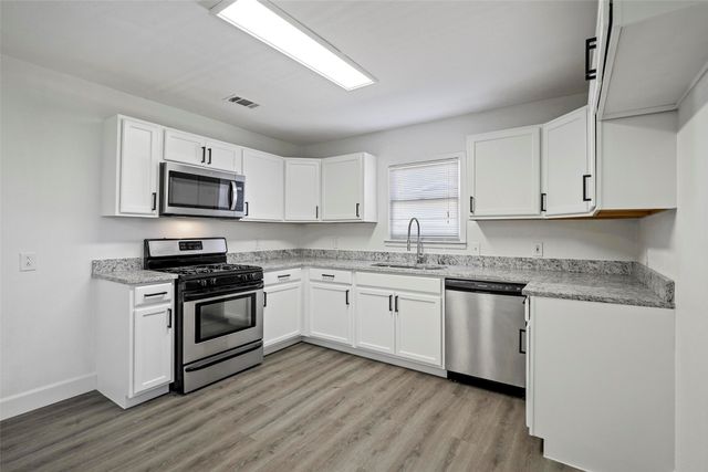 863 Ala Drive, White Settlement, TX 76108
