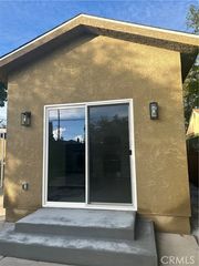 11052 Emelita St., North Hollywood (los Angeles), CA 91601