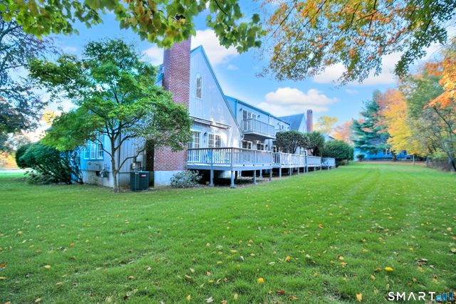 160 Glengarry Road 160, Fairfield, CT 06825