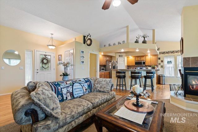 6424 Ustick Road, Nampa, ID 83687