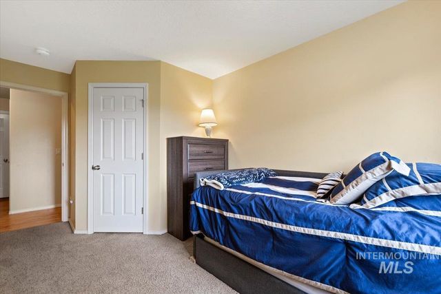 6424 Ustick Road, Nampa, ID 83687