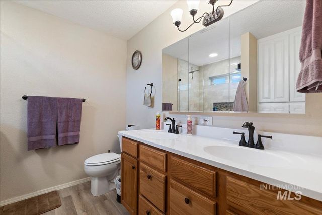 6424 Ustick Road, Nampa, ID 83687