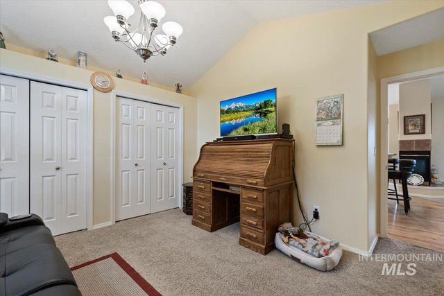 6424 Ustick Road, Nampa, ID 83687