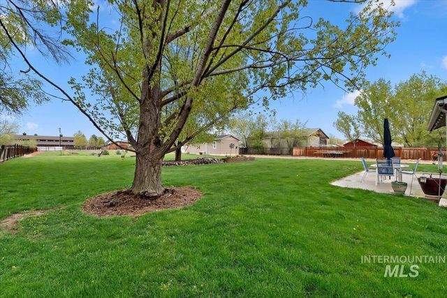 6424 Ustick Road, Nampa, ID 83687