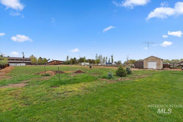 6424 Ustick Road, Nampa, ID 83687