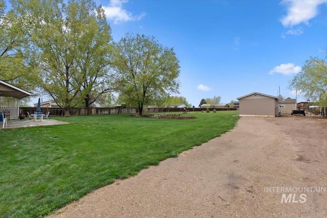 6424 Ustick Road, Nampa, ID 83687