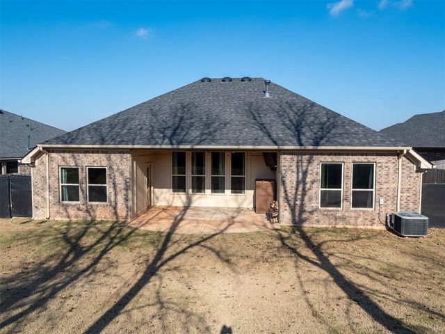 3718 Painted Bird Lane, Norman, OK 73071