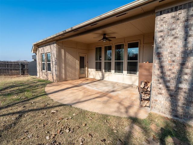 3718 Painted Bird Lane, Norman, OK 73071