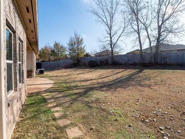 3718 Painted Bird Lane, Norman, OK 73071