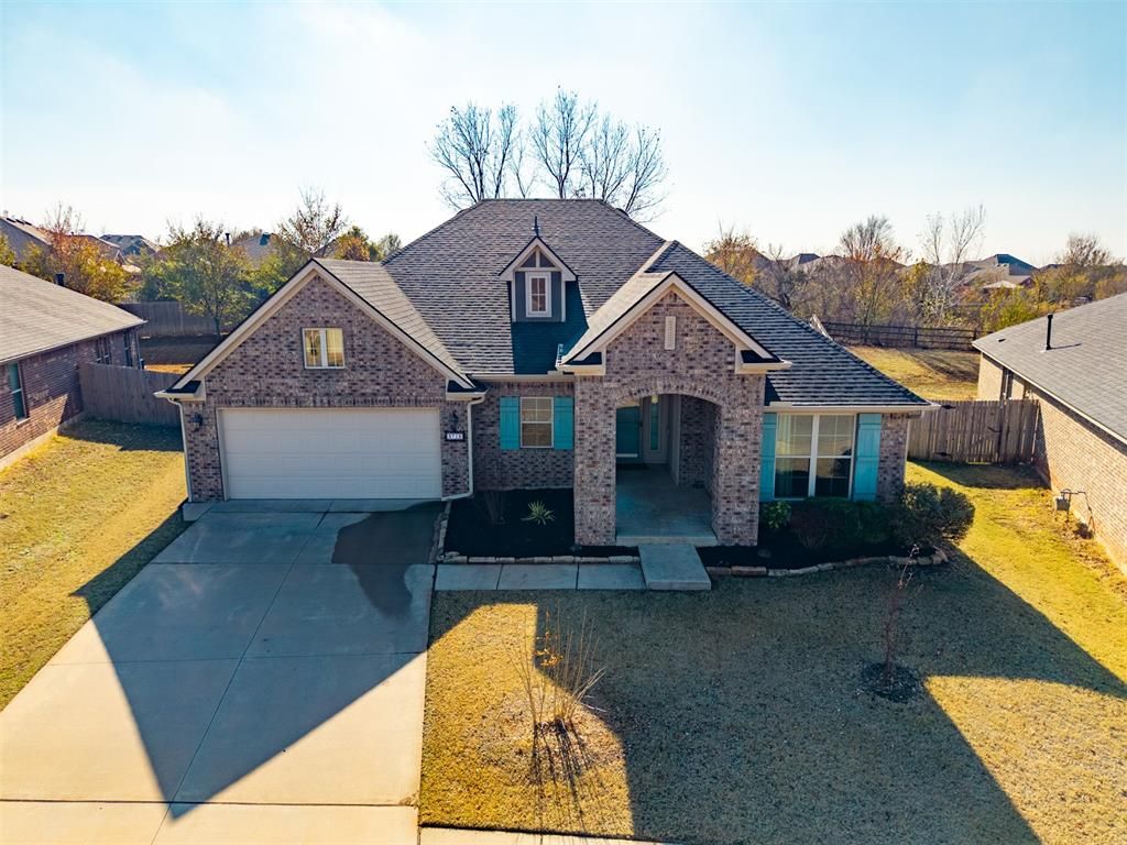 3718 Painted Bird Lane, Norman, OK 73071