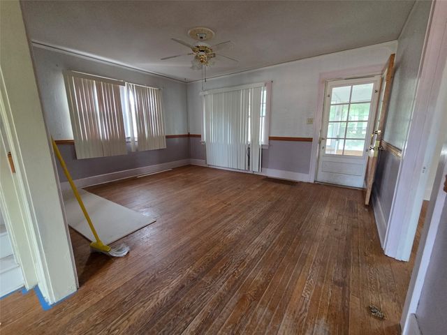 373 21st Street SE, Cedar Rapids, IA 52403