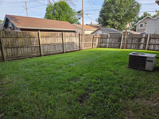 373 21st Street SE, Cedar Rapids, IA 52403
