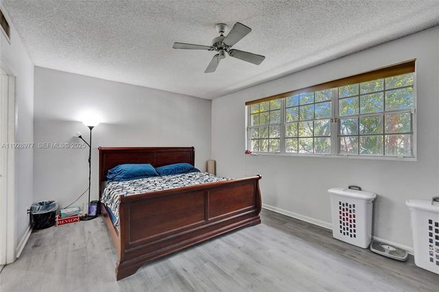 3592 NW 83rd Ln, Sunrise, FL 33351