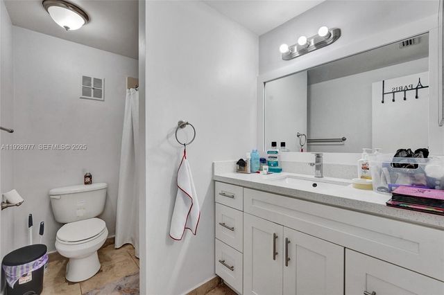 3592 NW 83rd Ln, Sunrise, FL 33351