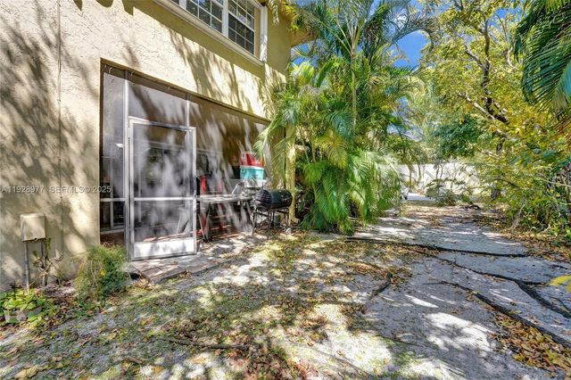 3592 NW 83rd Ln, Sunrise, FL 33351