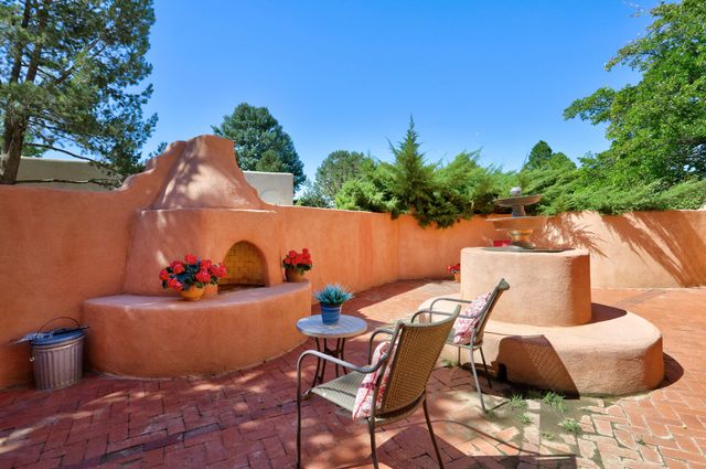 4225 Rio Grande Boulevard NW, Albuquerque, NM 87107
