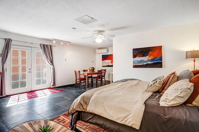 4225 Rio Grande Boulevard NW, Albuquerque, NM 87107