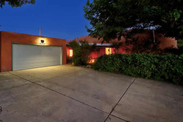 4225 Rio Grande Boulevard NW, Albuquerque, NM 87107
