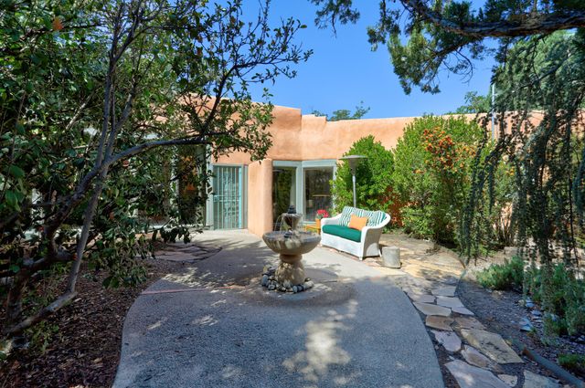 4225 Rio Grande Boulevard NW, Albuquerque, NM 87107