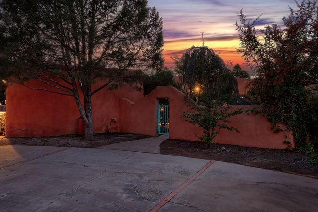 4225 Rio Grande Boulevard NW, Albuquerque, NM 87107
