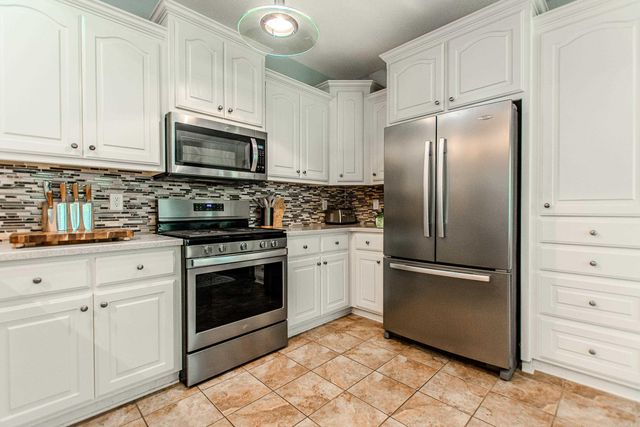 1816 Windridge Court, Sherwood, AR 72120