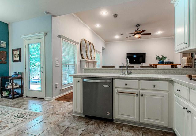 1816 Windridge Court, Sherwood, AR 72120