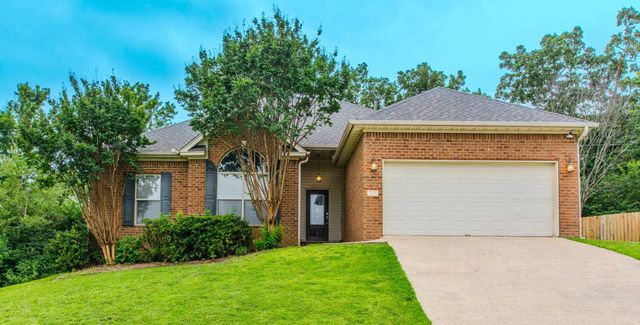 1816 Windridge Court, Sherwood, AR 72120